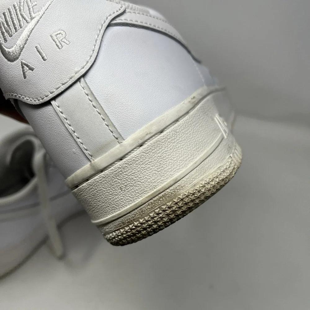 Nike Air Force 1 AF1 '07 Low Men's Triple White Sneakers Size 10.5 CW2288-111